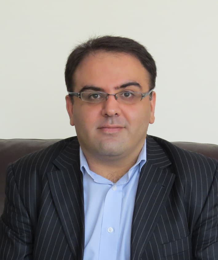 دكتر امير نامي مقدم