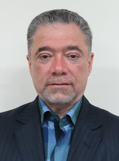 الدكتور غلامحسین کاظمیان